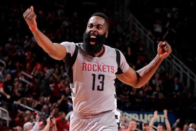 劳森15+12齐麟15分新疆力克首钢 张才仁24分