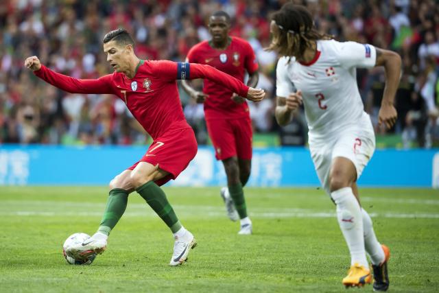 官方：大马丁当选FIFA2024年最佳门将